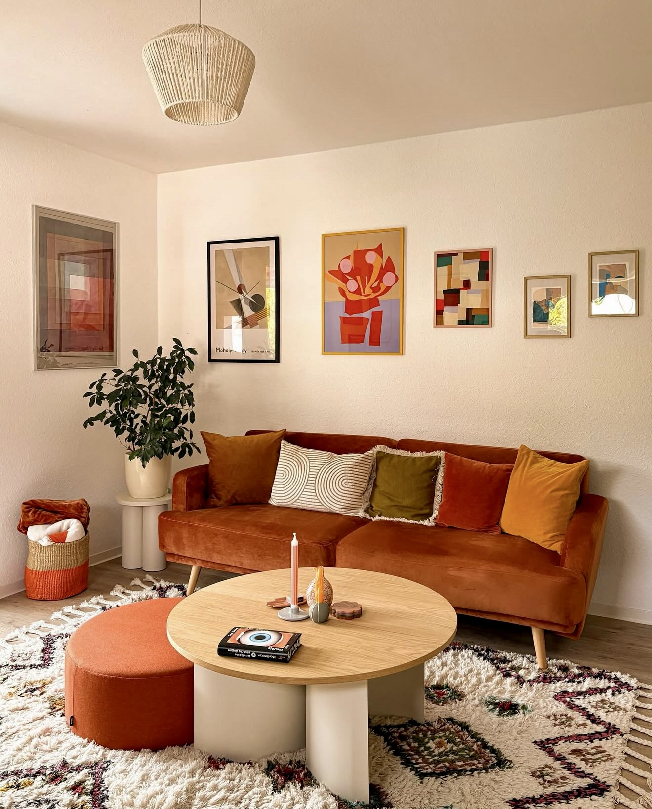 25 Cozy Living Rooms 2026: Warm, Stylish And Comfortable Spaces To ... with regard to Living Room Without Tv Design