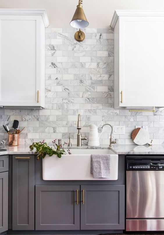 25 Timeless And Chic Marble Kitchen Backsplashes - Shelterness within How Natural Iridescence Changes the Mood of Your Kitchen Backsplash