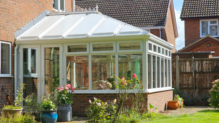 5 Seasonal Conservatory Tips | Green Space Uk in Designing a year round conservatory that stays comfortable in every season