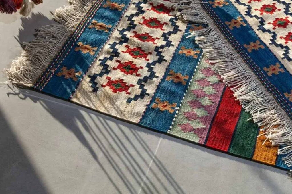 A Guide To Different Types Of Persian Carpet Weaves • Luxury Persian ... throughout Persian Rug Vs Turkish Rug