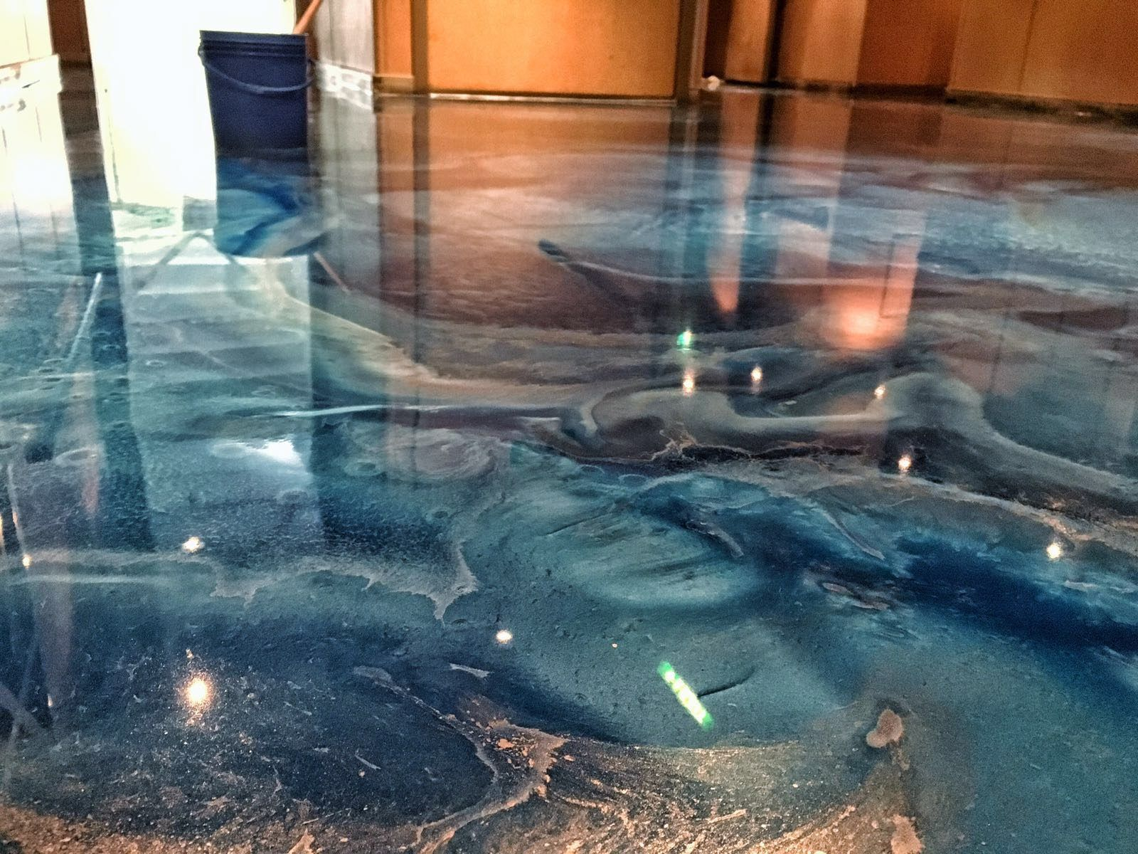 Free Step-By-Step Training - Making A 3D Epoxy Metallic Floor Step By ... with Epoxy Floor Metallic Finish
