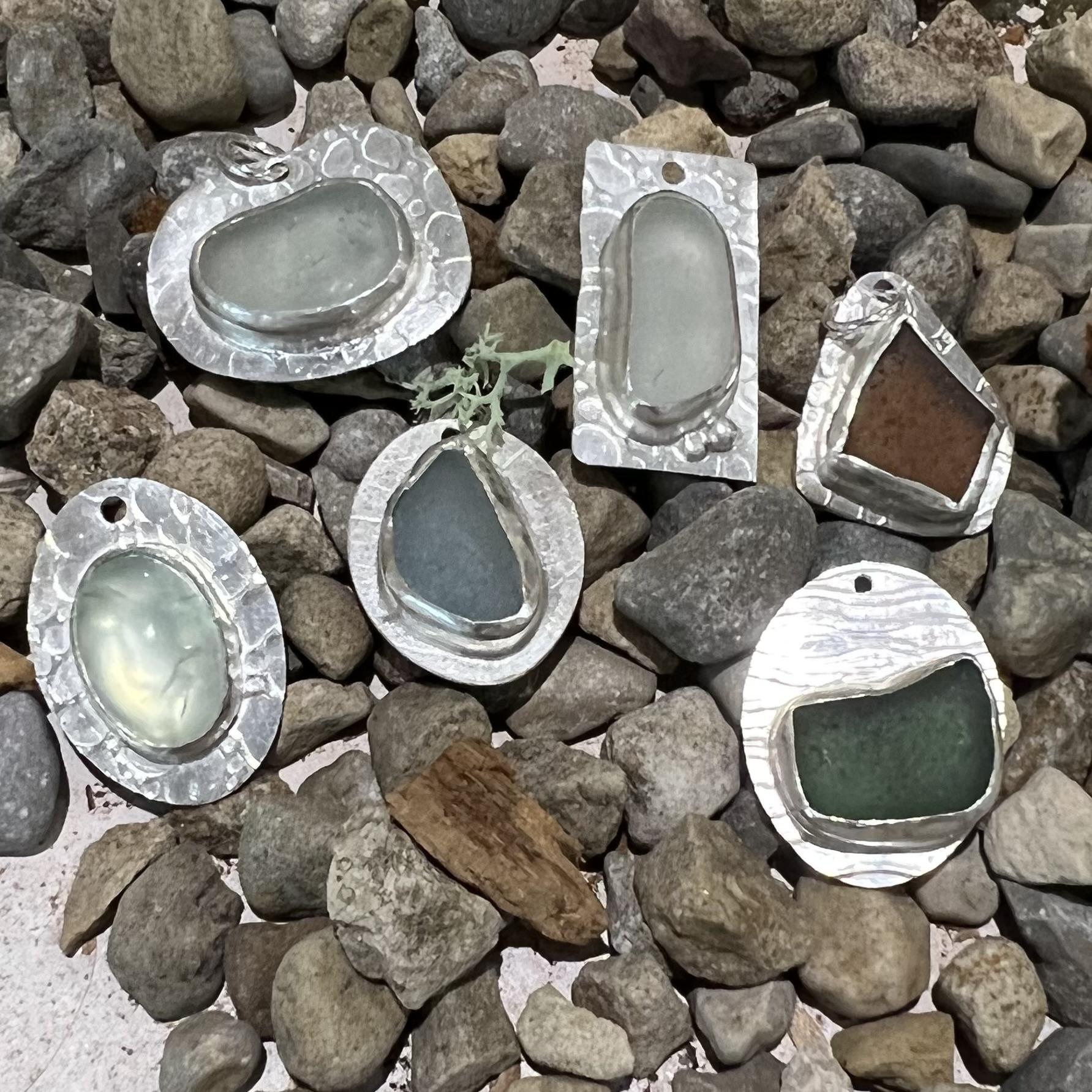 Making Jewellery With Sea Glass - Silver And Stone Jewellery Design with Zinc Patina Blue Green
