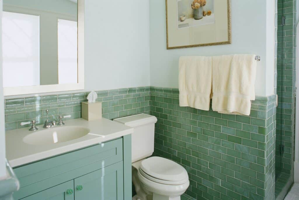 The 3 Best Ways To Redo Your Bathroom | Amd Construction & Remodeling in Unpacking After Move System