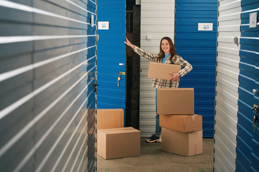 Winter Storage Mistakes To Avoid Ruining Your Belongings with Self Storage Packing Tips