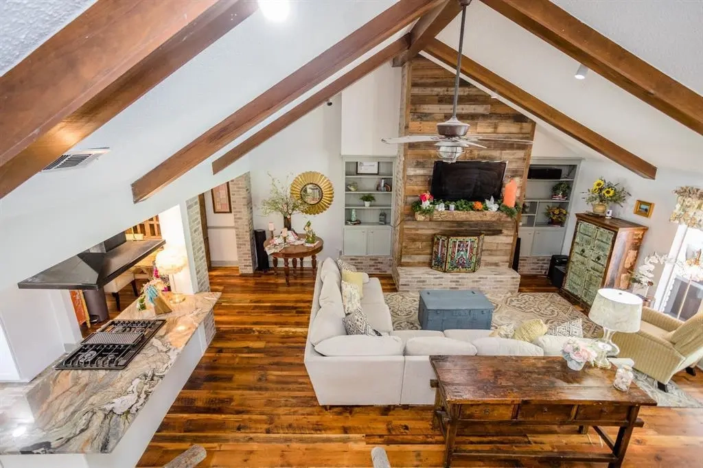 Reclaimed Wood In Luxury Residential Design - Appalachian Woods, Llc for Reclaimed Barn Wood Flooring