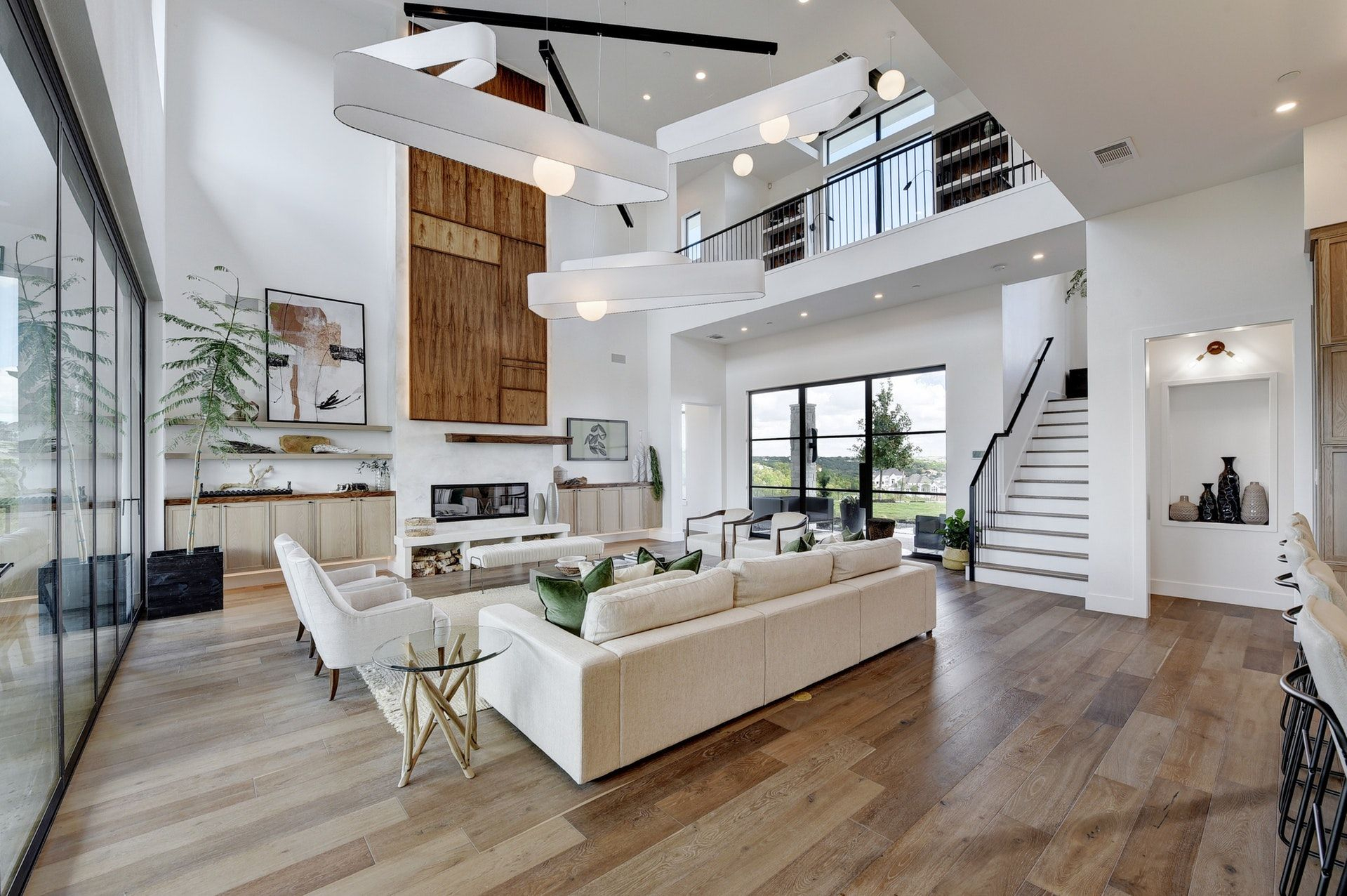 How To Decorate Open Floor Plan With High Ceilings At Emma Sparks Blog with regard to Balancing Proportions in Open Floor Plans With Sky High Ceilings